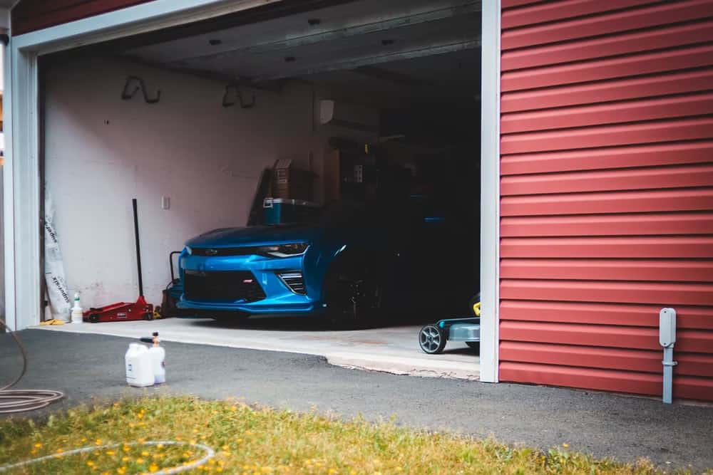 4 Reasons to Keep Your Vehicle in the Garage