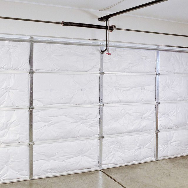8 Benefits of an Insulated Garage Door