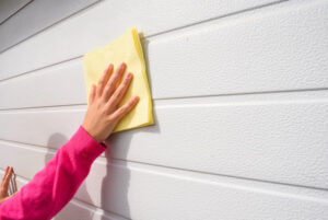 A Guide to Cleaning Your Garage Door
