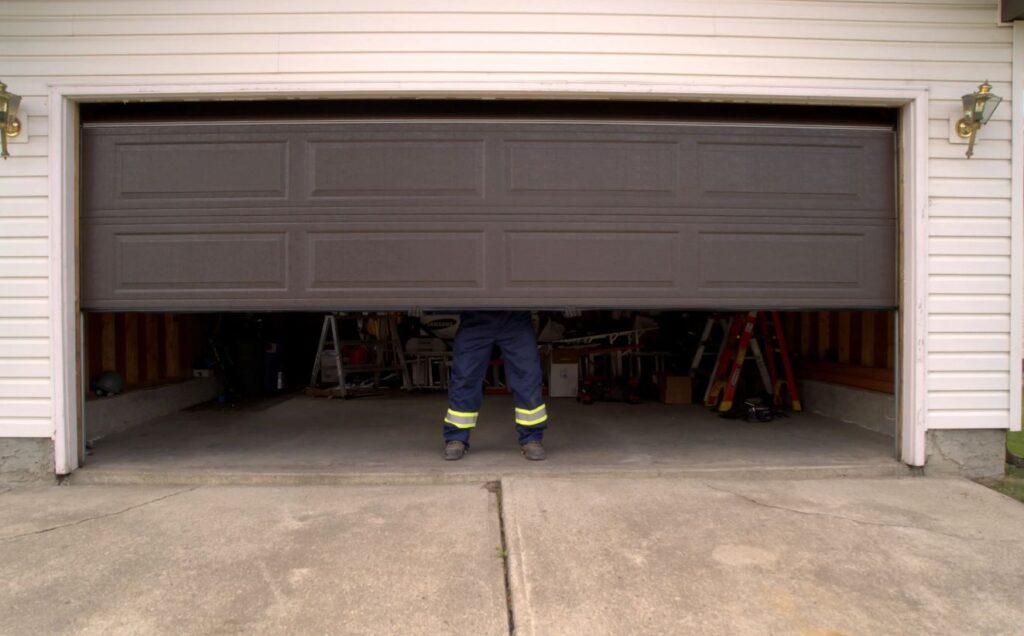4 Risks of Putting Off Your Garage Door Replacement